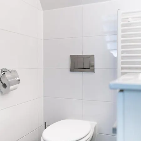 Herengracht Private With Canal View